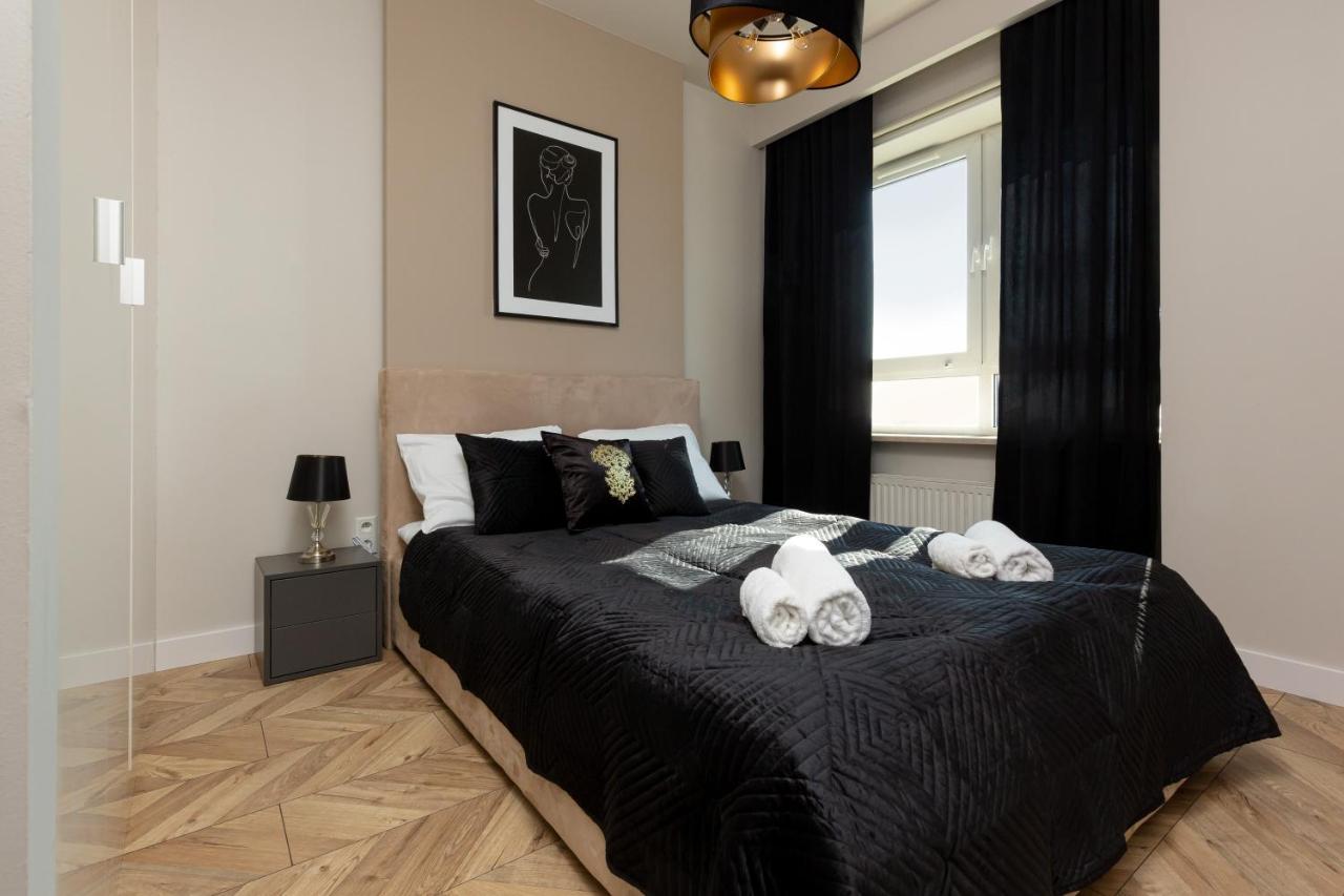 Platinum Towers Apartment With Parking By Renters Prestige Βαρσοβία Εξωτερικό φωτογραφία